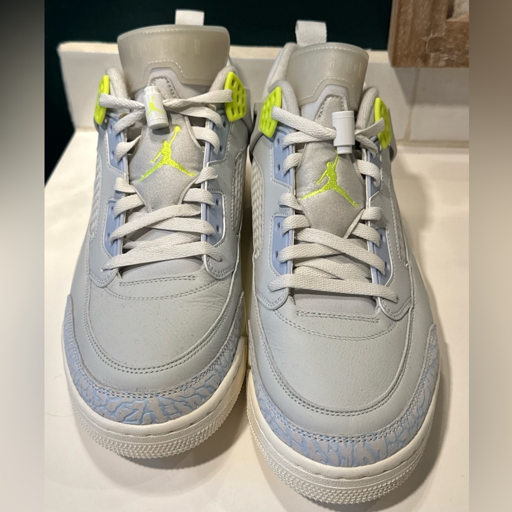 Nike Air Jordan Spikize Low Photo Dust Volt - Brand New w/o tags Size 12 - Picture 2 of 8